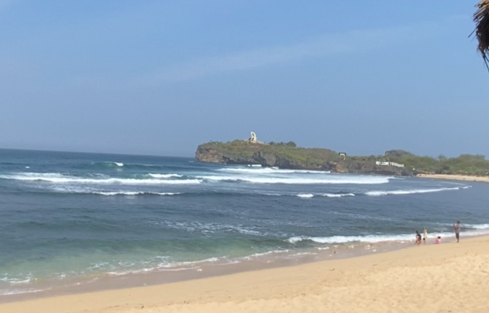 PESONA PANTAI GUNUNG KIDUL : LAUTAN INDAH DENGAN HARMONI KETENANGAN JIWA